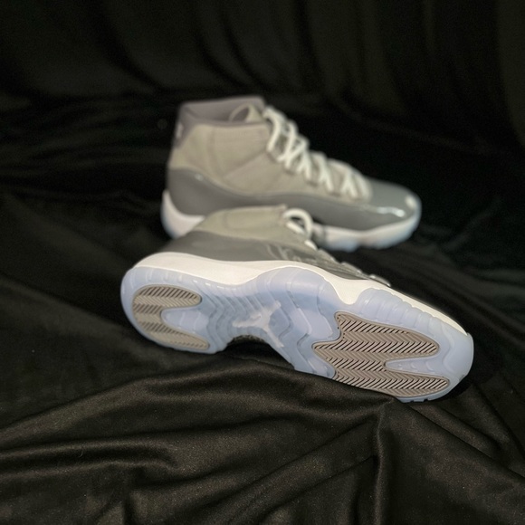 Air Jordan 11 Retro Cool Greys - Picture 5 of 7